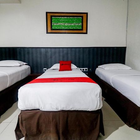 Hotel Reddoorz Plus @ Banjarmasin Tengah Zewnętrze zdjęcie