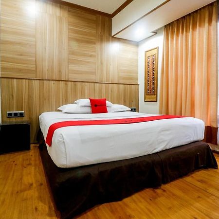 Hotel Reddoorz Plus @ Banjarmasin Tengah Zewnętrze zdjęcie