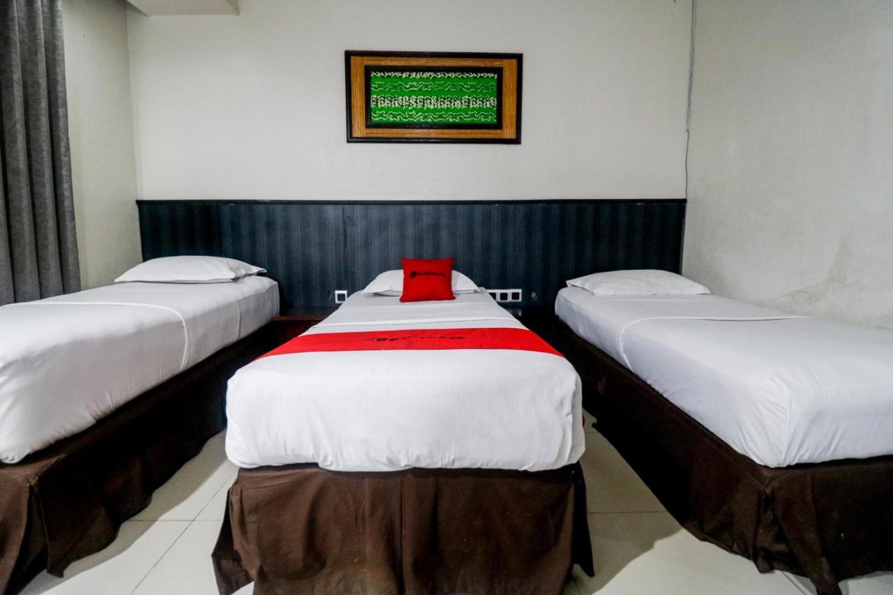 Hotel Reddoorz Plus @ Banjarmasin Tengah Zewnętrze zdjęcie