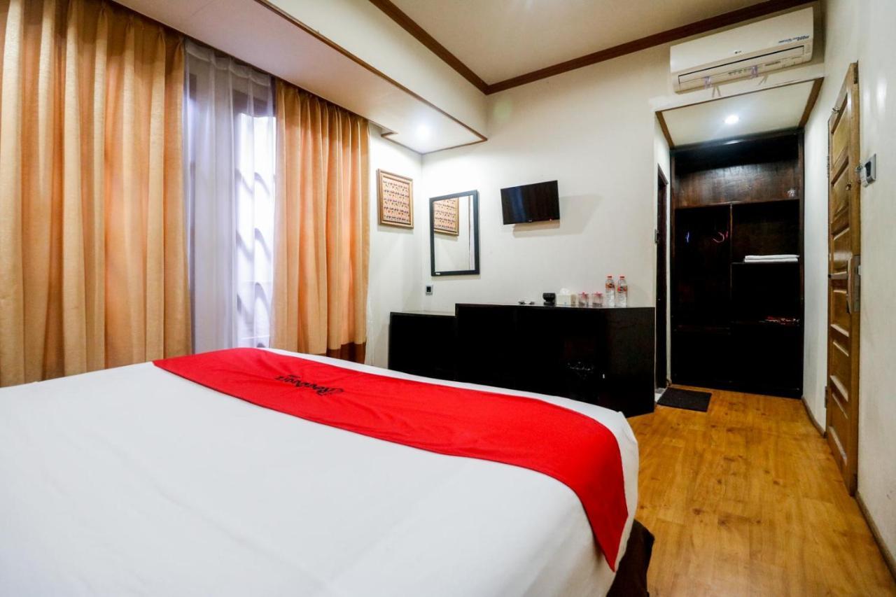 Hotel Reddoorz Plus @ Banjarmasin Tengah Zewnętrze zdjęcie