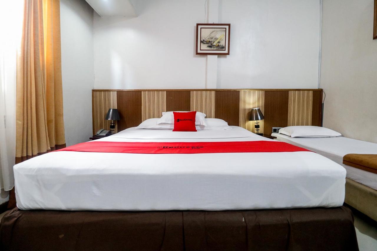 Hotel Reddoorz Plus @ Banjarmasin Tengah Zewnętrze zdjęcie